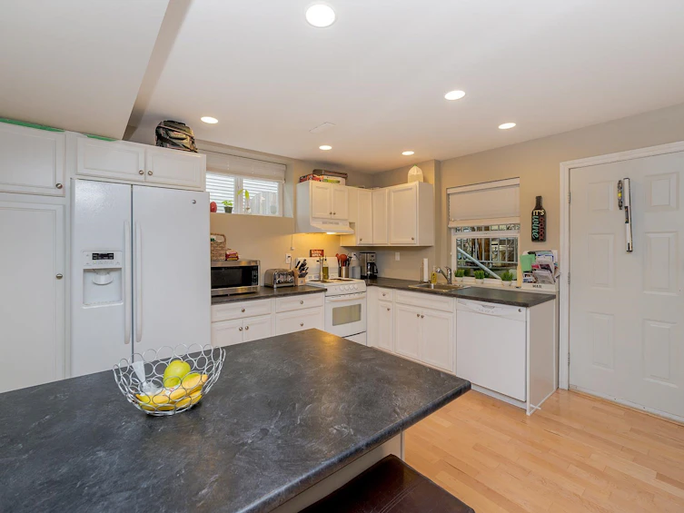 17828 100a Avenue, Surrey, BC, V4N 5C8 - 32