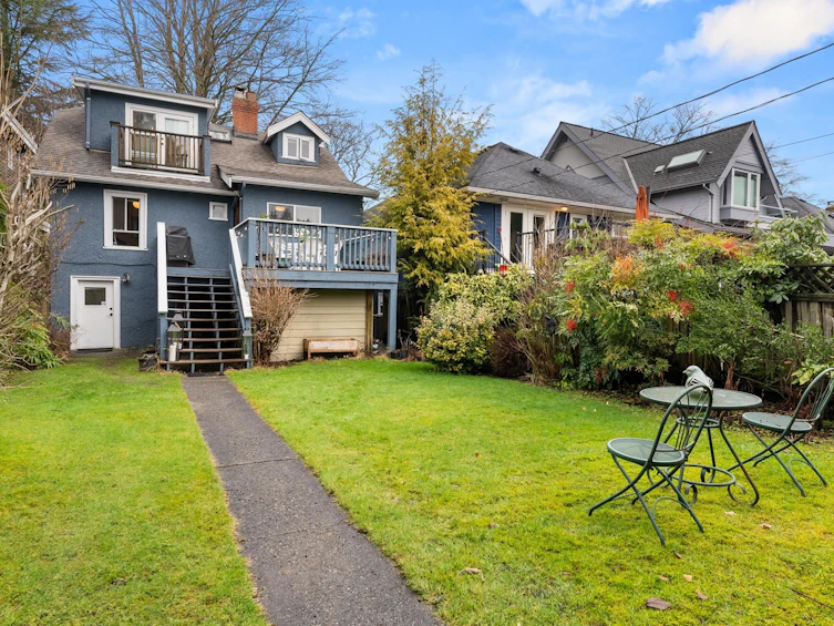 3458 W 13th Avenue, Vancouver, BC, V6R 2S1 - 2
