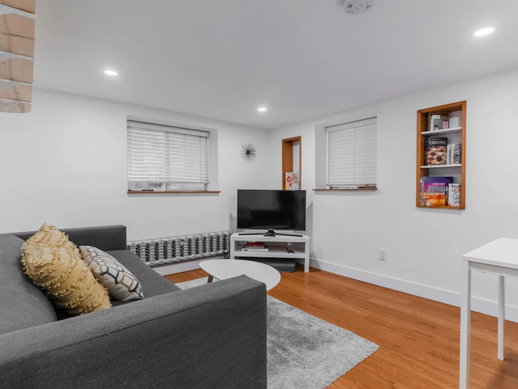 2689 Mcgill Street, Vancouver, BC, V5K 1H2 - 17