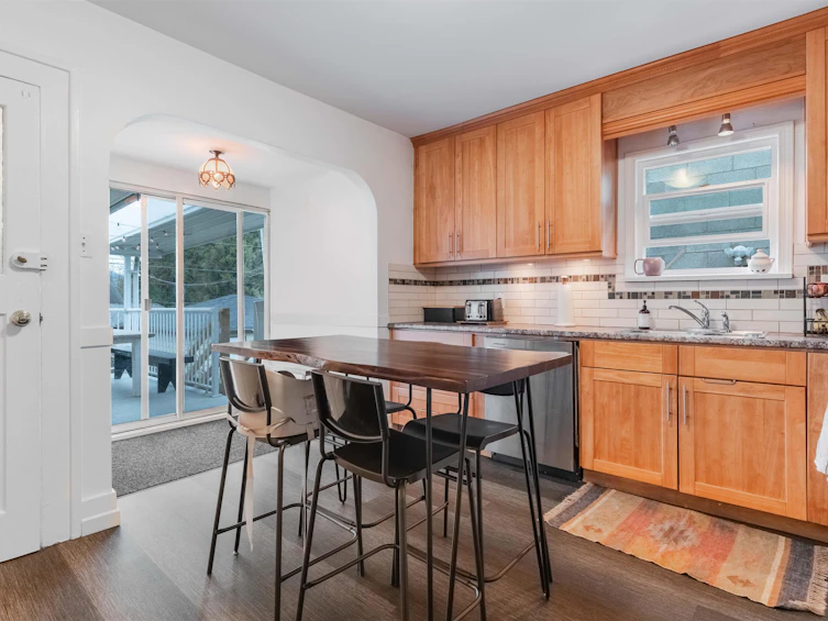 2689 Mcgill Street, Vancouver, BC, V5K 1H2 - 5