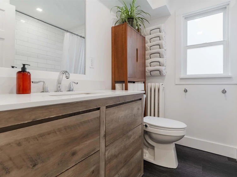 2689 Mcgill Street, Vancouver, BC, V5K 1H2 - 10