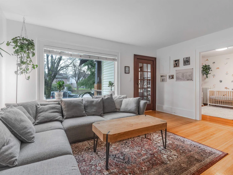 2689 Mcgill Street, Vancouver, BC, V5K 1H2 - 4
