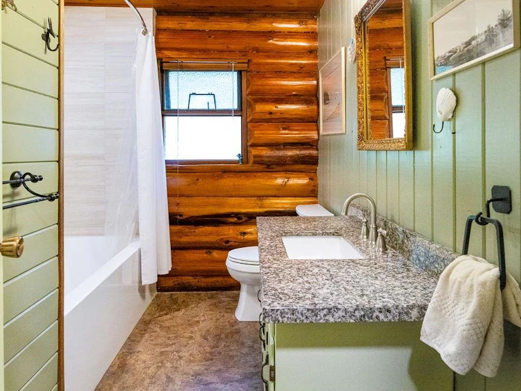 8079 Wildwood Road, Halfmoon Bay, BC, V7Z 1A8 - 24