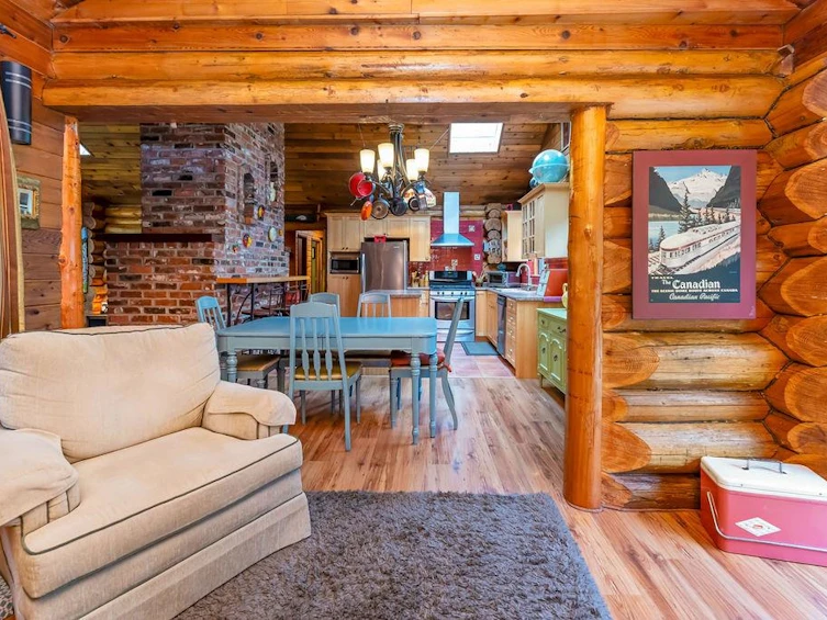 8079 Wildwood Road, Halfmoon Bay, BC, V7Z 1A8 - 15