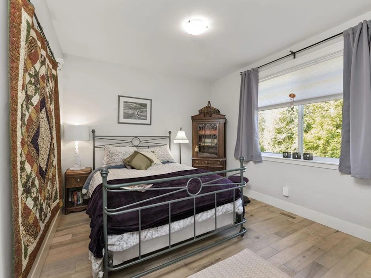 5458 Mccourt Road, Sechelt, BC, V7Z 0N6 - 25