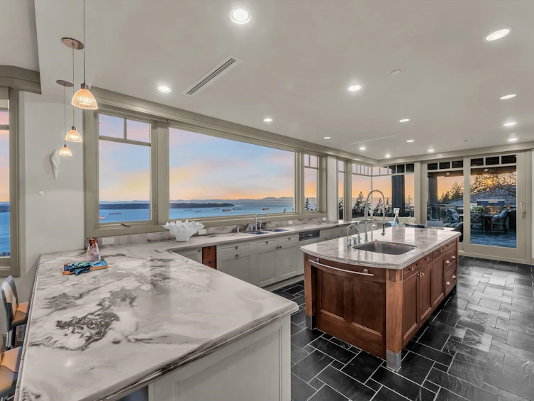 2436 Hudson Court, West Vancouver, BC, V7S 3J2 - 23