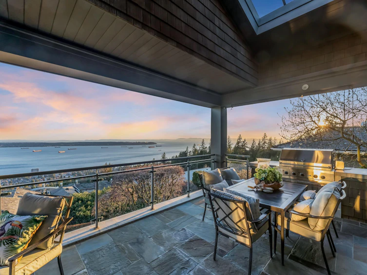2436 Hudson Court, West Vancouver, BC, V7S 3J2 - 17