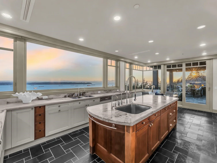 2436 Hudson Court, West Vancouver, BC, V7S 3J2 - 22