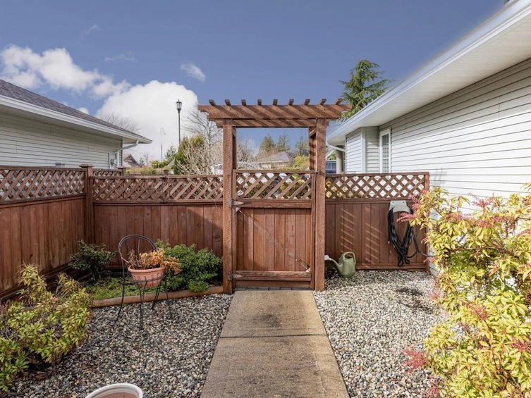5716 Louise Way, Sechelt, BC, V7Z 0N5 - 29