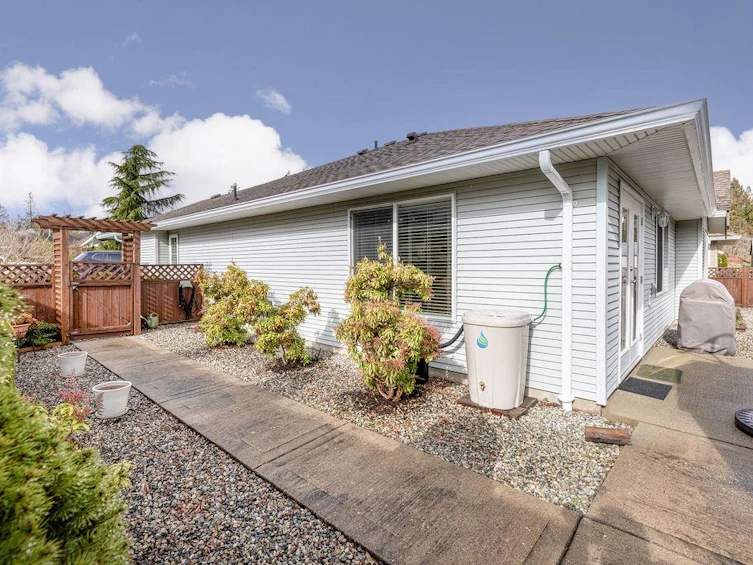 5716 Louise Way, Sechelt, BC, V7Z 0N5 - 35