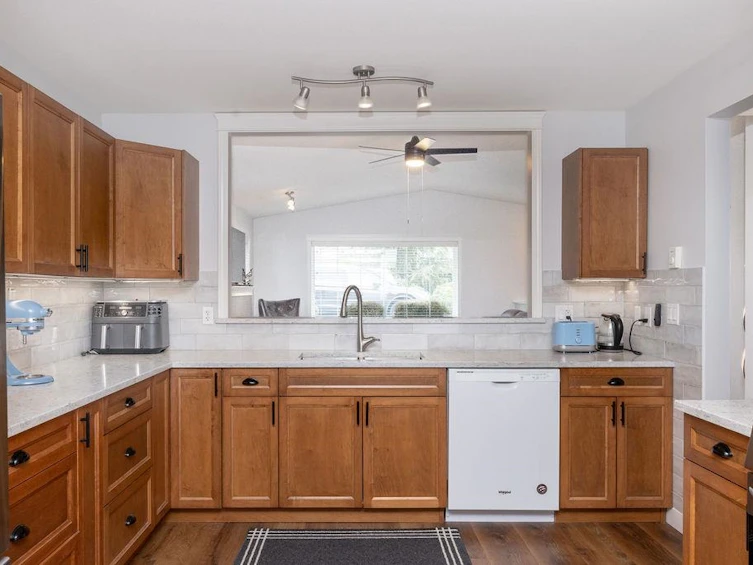 5716 Louise Way, Sechelt, BC, V7Z 0N5 - 10