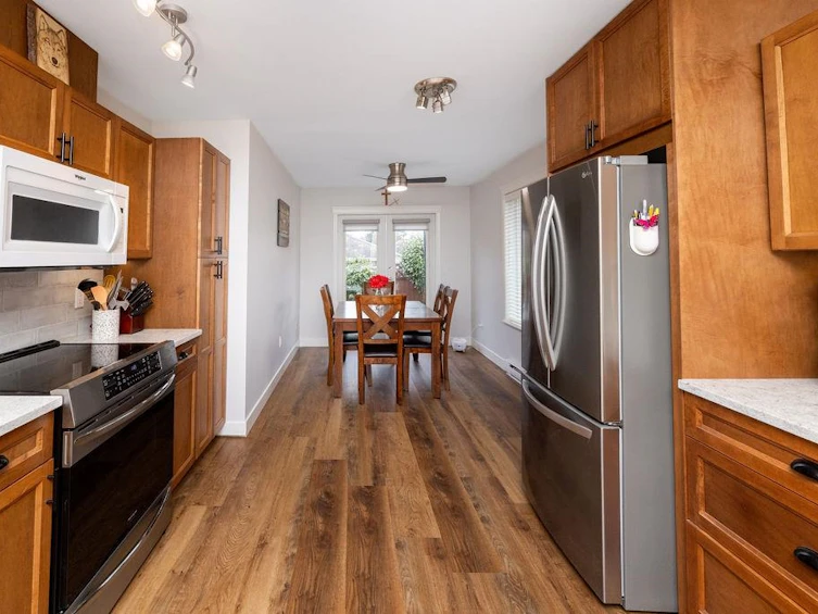 5716 Louise Way, Sechelt, BC, V7Z 0N5 - 11