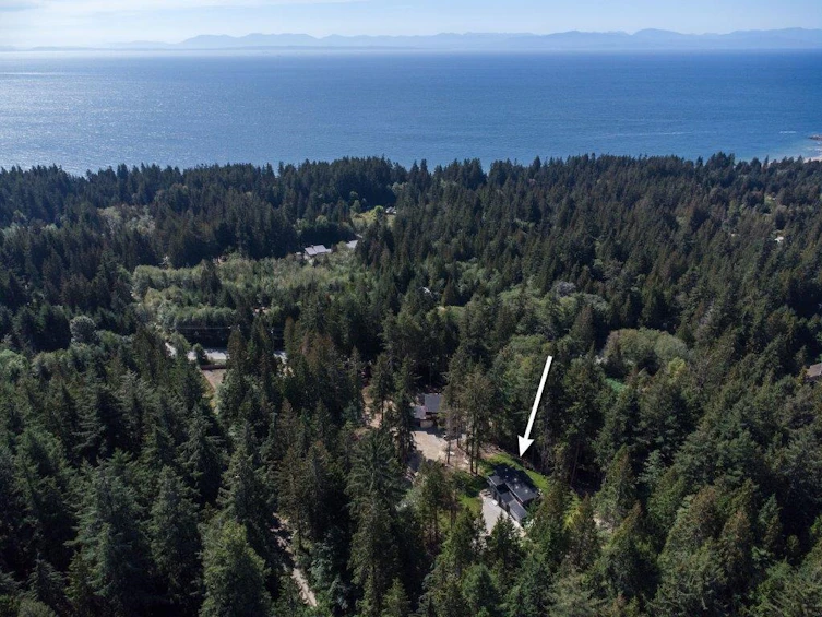 1127 Malcolm Creek Road, Roberts Creek, BC, V0N 2W3 - 38