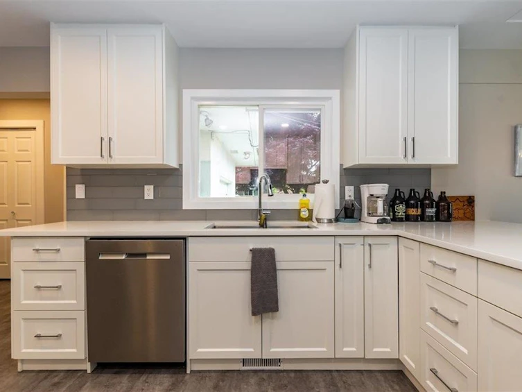 9660 Young Road, Chilliwack, BC, V2P 4T4 - 8