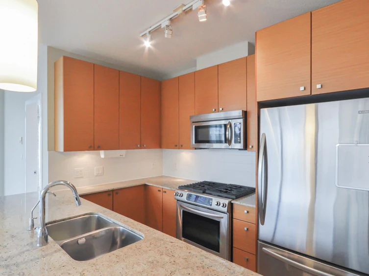 801-7360 Elmbridge Way, Richmond, BC, V6X 0A5 - 9