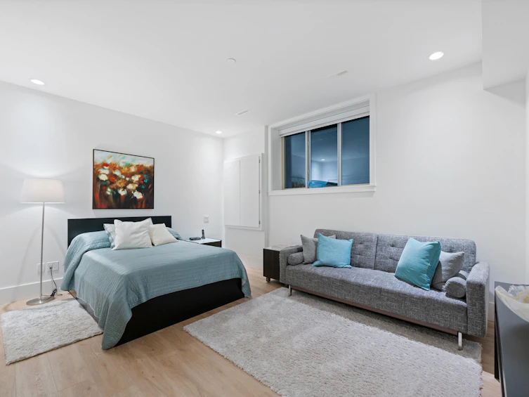 4062 Virginia Crescent, North Vancouver, BC, V7R 3Z1 - 32