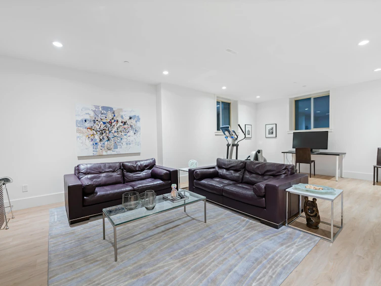 4062 Virginia Crescent, North Vancouver, BC, V7R 3Z1 - 34