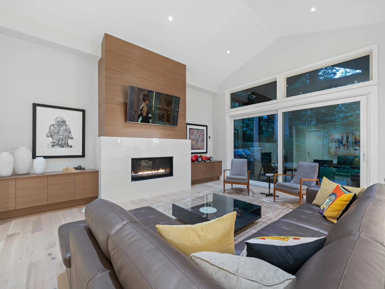 4062 Virginia Crescent, North Vancouver, BC, V7R 3Z1 - 19