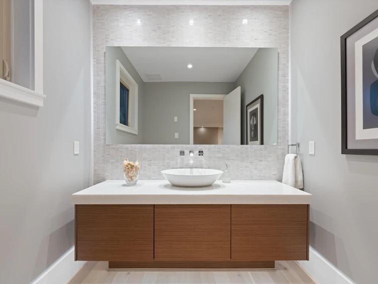 4062 Virginia Crescent, North Vancouver, BC, V7R 3Z1 - 31