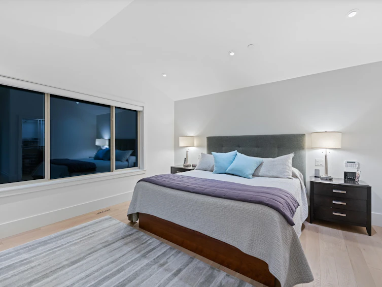 4062 Virginia Crescent, North Vancouver, BC, V7R 3Z1 - 25