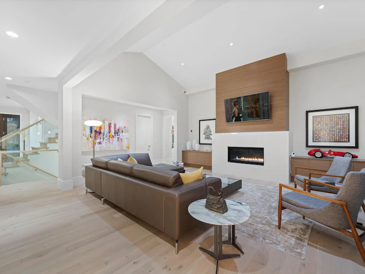 4062 Virginia Crescent, North Vancouver, BC, V7R 3Z1 - 21