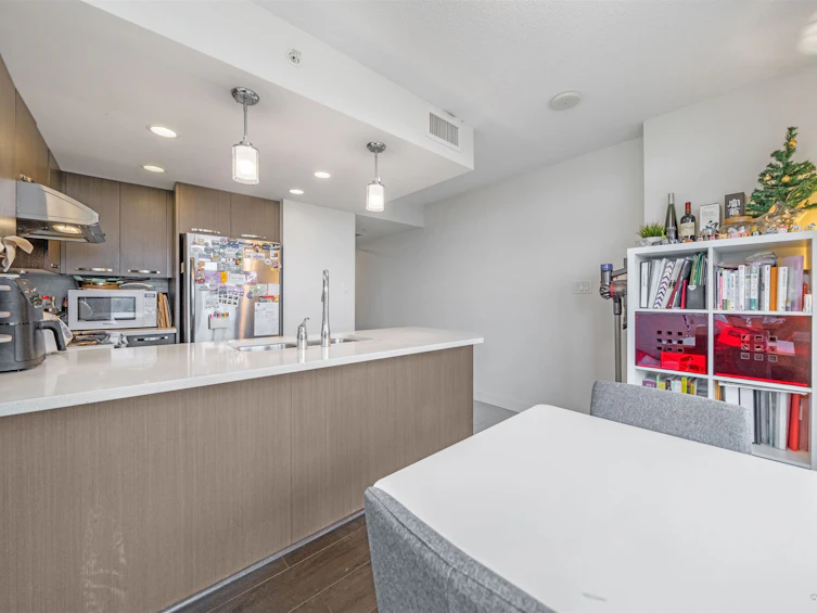 501-6888 Cooney Road, Richmond, BC, V6Y 0E1 - 5