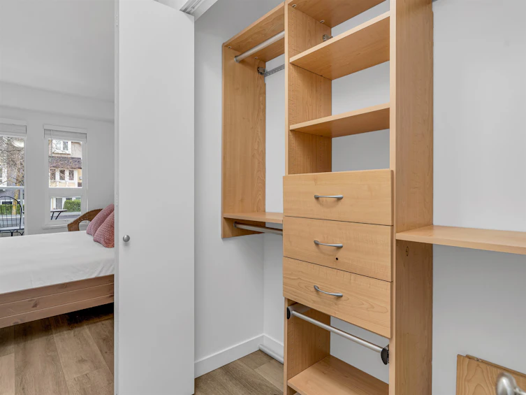 202-2110 York Avenue, Vancouver, BC, V5K 1X1 - 14
