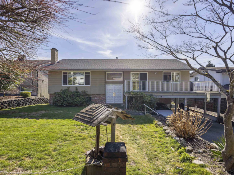 736 Sydney Avenue, Coquitlam, BC, V3K 3K2 - 2