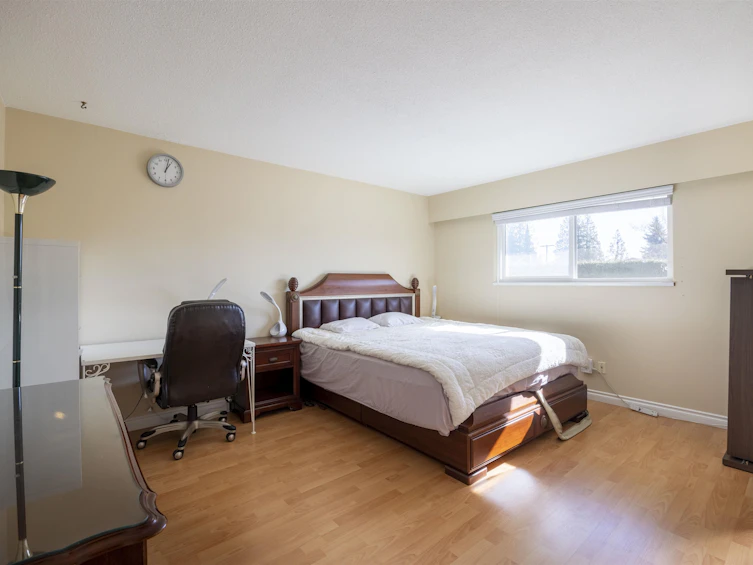 736 Sydney Avenue, Coquitlam, BC, V3K 3K2 - 18