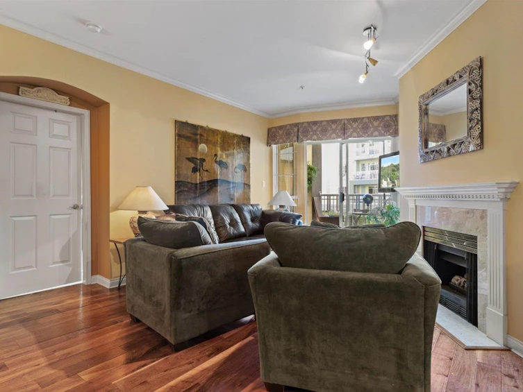 214-5835 Hampton Place, Vancouver, BC, V6T 2G2 - 2
