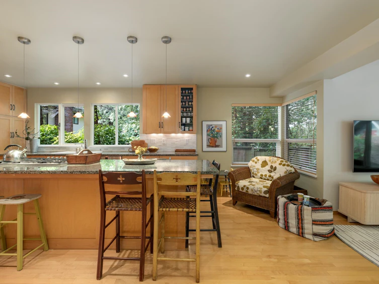 6032 Glenwynd Place, West Vancouver, BC, V7W 2W5 - 14