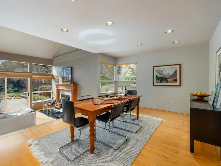 6032 Glenwynd Place, West Vancouver, BC, V7W 2W5 - 8