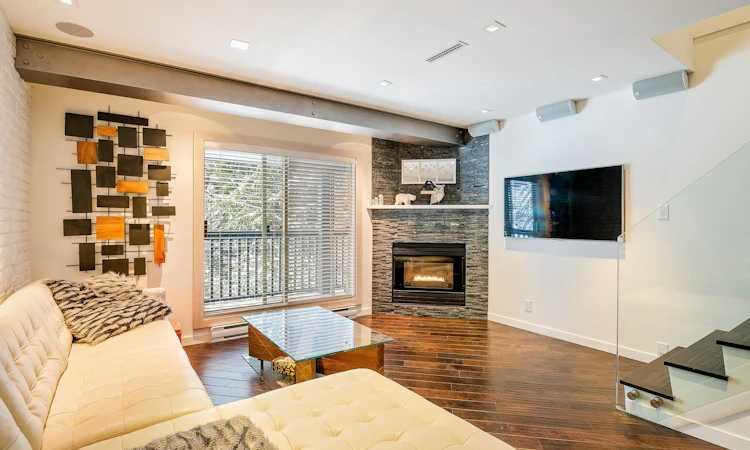 4-3102 Panorama Ridge