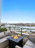 711 1288 Marinaside Crescent