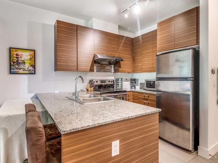 220-5788 Sidley Street, Burnaby, BC, V5J 0E4 - 4