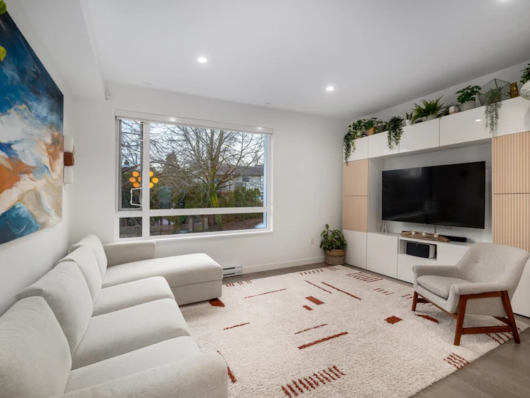 104-321 E 16th Avenue, Vancouver, BC, V5T 2T7 - 2