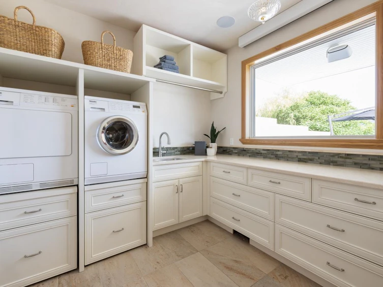 588 Lowry Lane, North Vancouver, BC, V7G 1R3 - 30