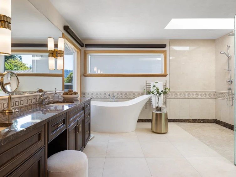 588 Lowry Lane, North Vancouver, BC, V7G 1R3 - 18