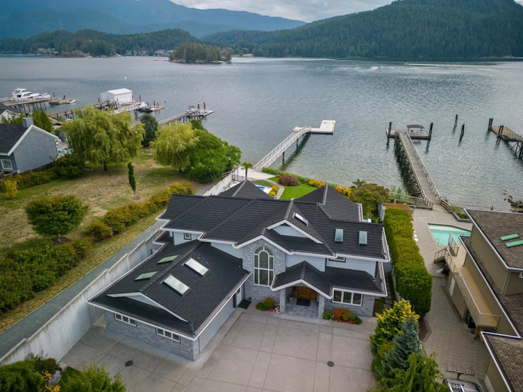 588 Lowry Lane, North Vancouver, BC, V7G 1R3 - 37
