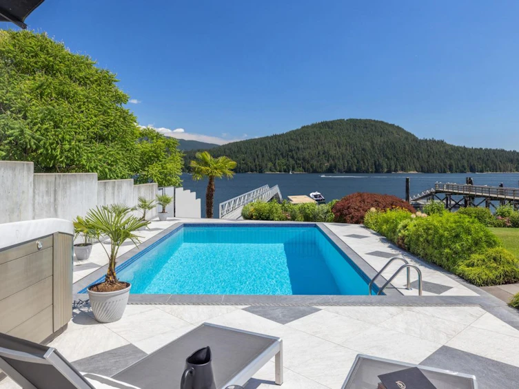 588 Lowry Lane, North Vancouver, BC, V7G 1R3 - 35