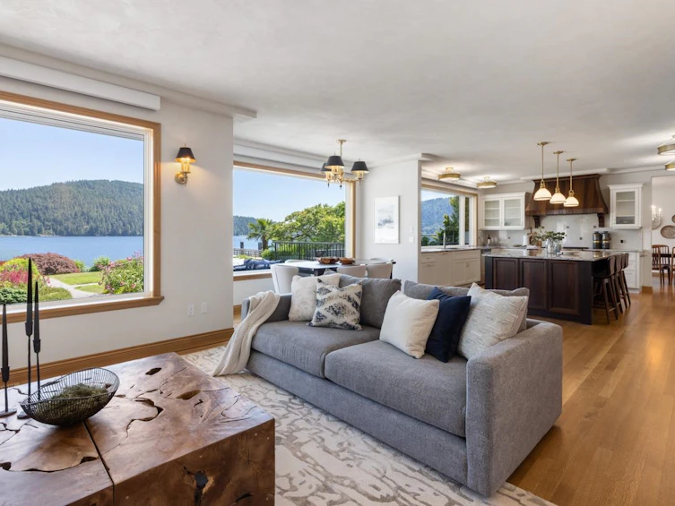 588 Lowry Lane, North Vancouver, BC, V7G 1R3 - 12