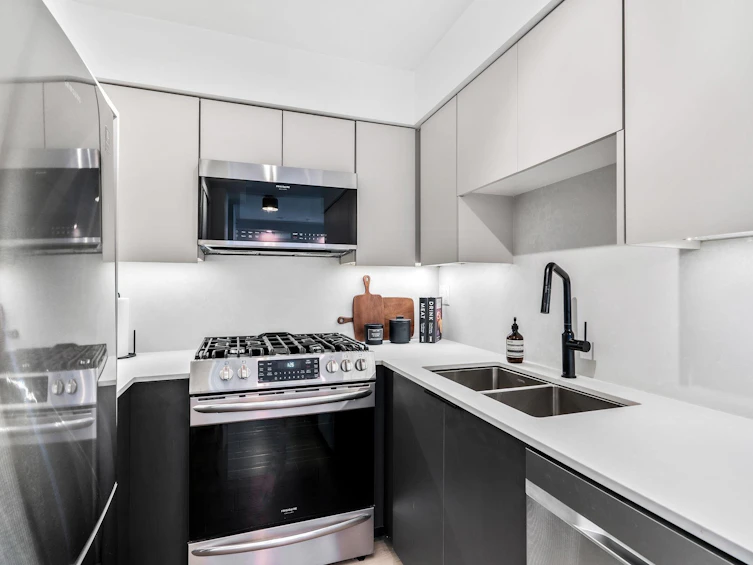 907-63 Keefer Place, Vancouver, BC, V6B 6N6 - 8