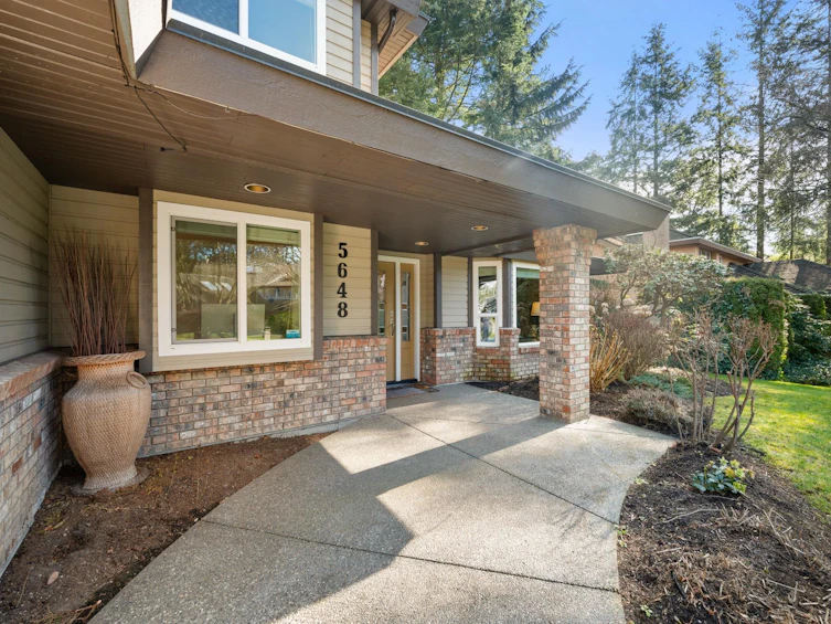 5648 125a Street, Surrey, BC, V3X 3G8 - 2