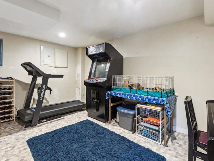 3341 E Georgia Street, Vancouver, BC, V5K 2L5 - 17