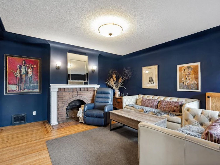 3341 E Georgia Street, Vancouver, BC, V5K 2L5 - 5