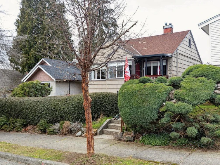 3341 E Georgia Street, Vancouver, BC, V5K 2L5 - 33