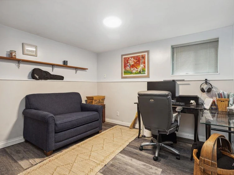 3341 E Georgia Street, Vancouver, BC, V5K 2L5 - 18