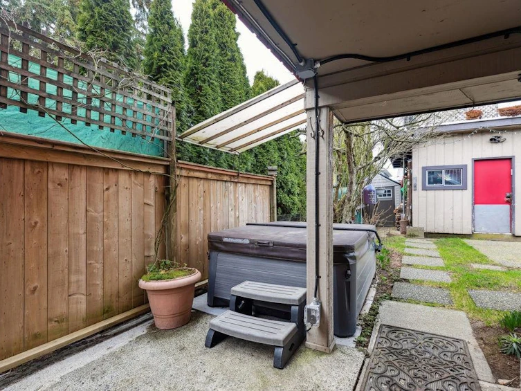 3341 E Georgia Street, Vancouver, BC, V5K 2L5 - 29