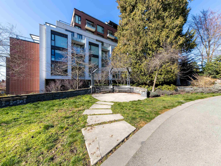 1553 W 57th Avenue, Vancouver, BC, V6P 0H5 - 6