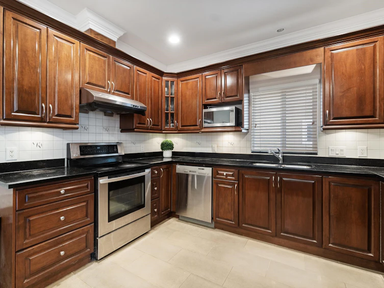1803 E 14th Avenue, Vancouver, BC, V5N 2E3 - 7